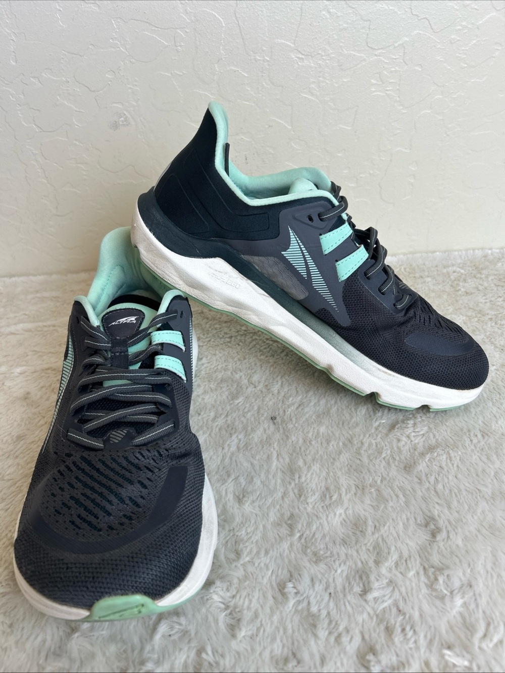 ALTRA Women's Sz 10 Provision 6 Road Running Shoes Black Mint Green